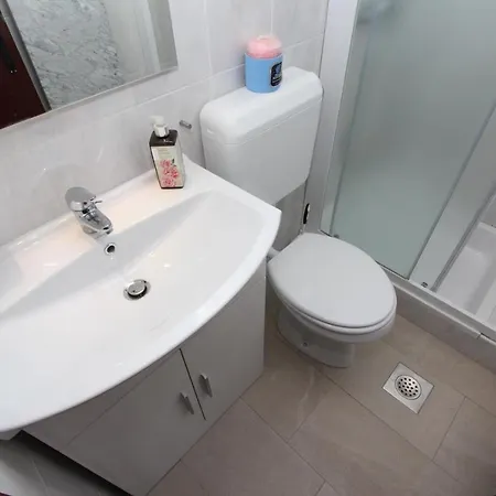 Mihaela Apartment *